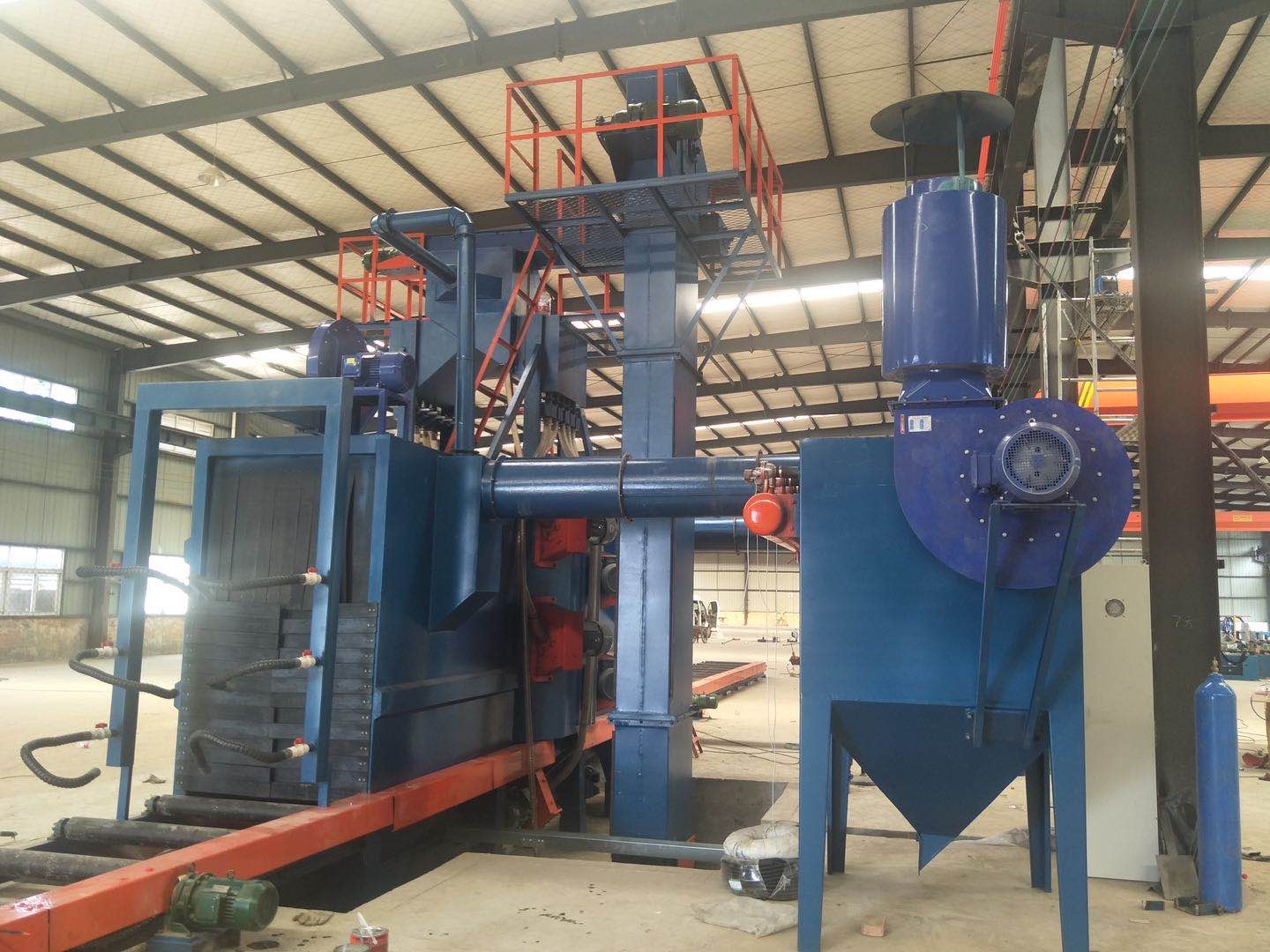 鋼結(jié)構(gòu)通過式拋丸機(jī)交付現(xiàn)場